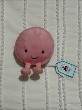 Jellycat Amuseables Mia Macaron